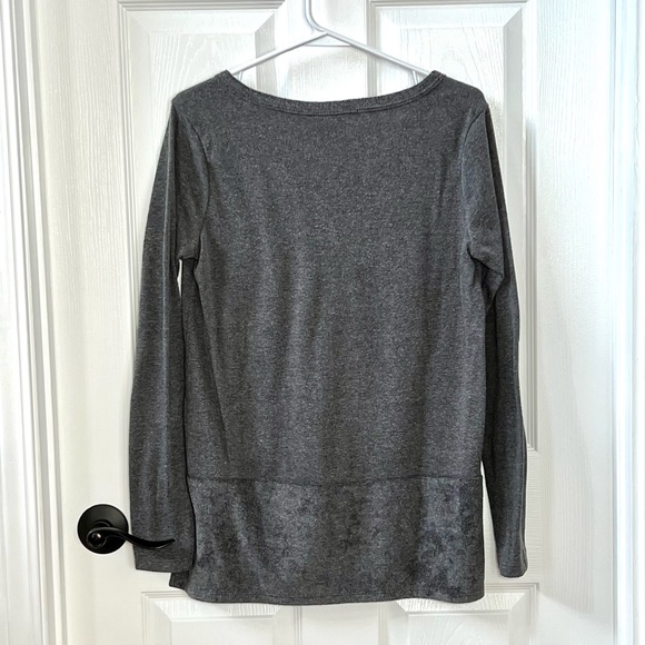⭐️ BKE Gray Pullover Sweatshirt Size XS - Picture 5 of 10